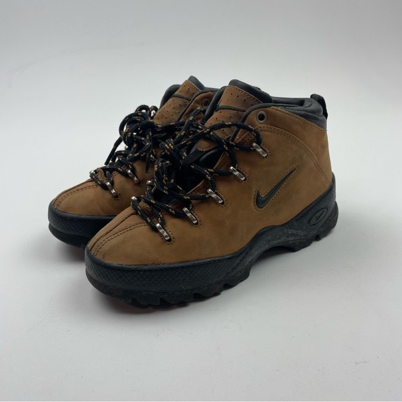 hiking shoes nike acg boots 2016